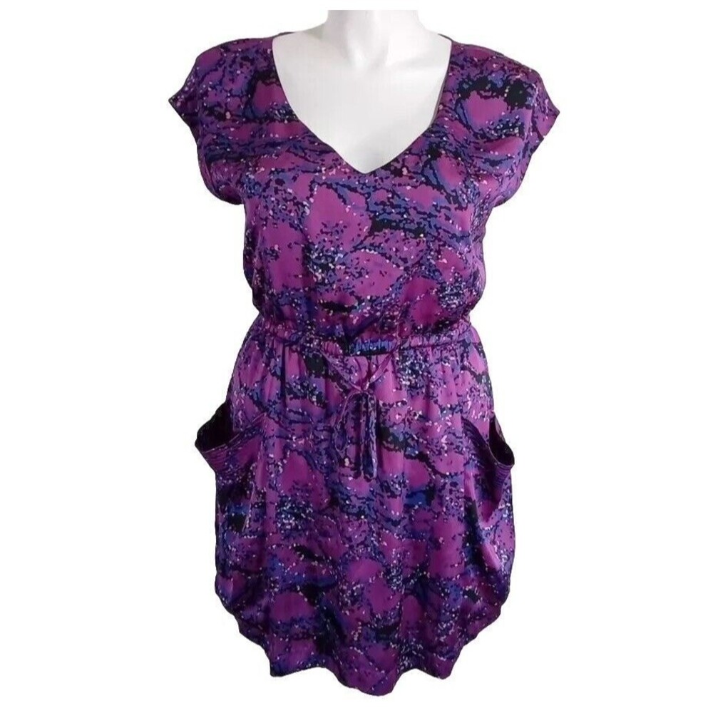 BCBGeneration Dress‎ Size M Bright Purple Floral Satin V Neck Drawstring Pocket
